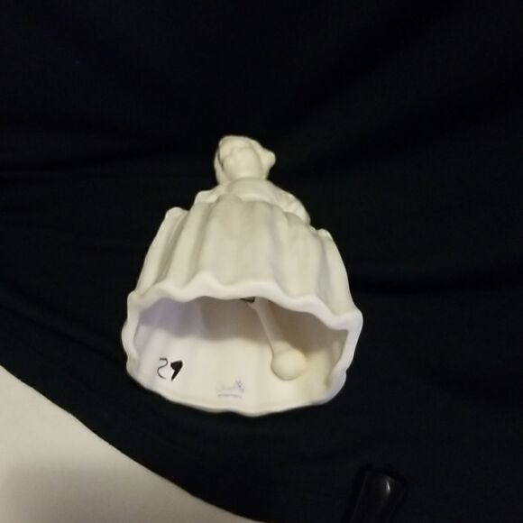 Vintage Victoria girl bell Goebel W Germany Ceramic Bells  5" Girl, Sweep Bell - Picture 9 of 12